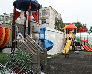省公路幼兒園臨時(shí)倉(cāng)庫(kù)